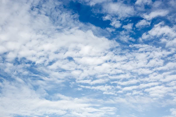 Blauer Himmel — Stockfoto