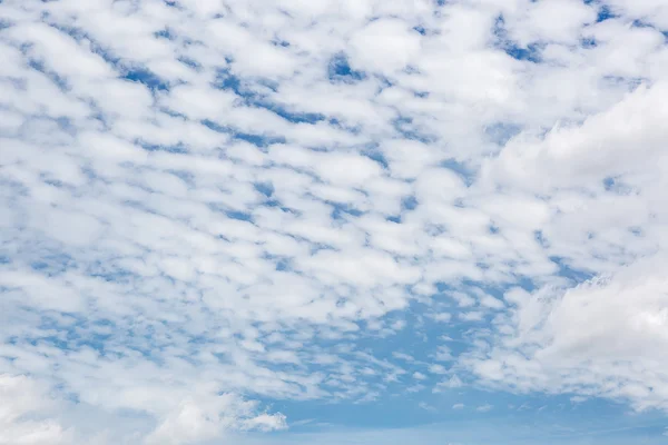 Blauer Himmel — Stockfoto