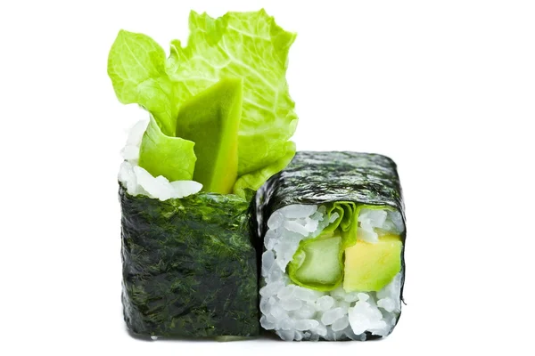 Maki σούσι κυλίνδρους με αβοκάντο, αγγούρι και πράσινη σαλάτα ΕΣΩΤΕΡΙΚΗ απομονωμένα σε λευκό. Ρολό σούσι Χορτοφαγική — Φωτογραφία Αρχείου