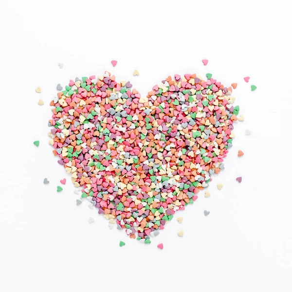 Composição do Dia dos Namorados. Colocação plana, vista superior de multicolorido, corações coloridos textura. Conceito de amor. — Fotografia de Stock