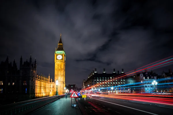 Westminster passing lights dark — Stock Photo, Image