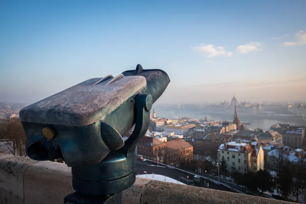 Budapest sneeuw telescoop — Stockfoto