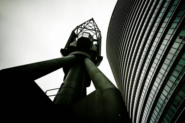 Crane and tower — Stock Photo, Image