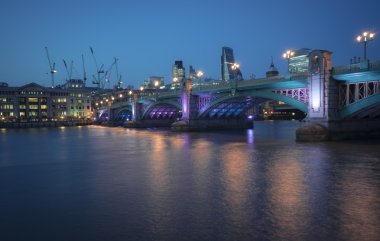 Southwark bridge in purple clipart