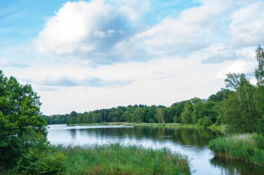 Virginia Gölü ve bulut