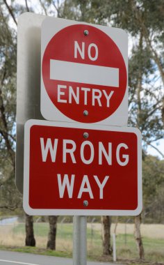 Hiçbir giriş yol işaret yolu uyarı yanlış