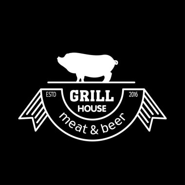 Izgara evi. Et ve bira. Vintage logosu siyah Tahta tebeşir ile domuz ızgara. Bir kafe, bira restoranı için logo. Barbekü