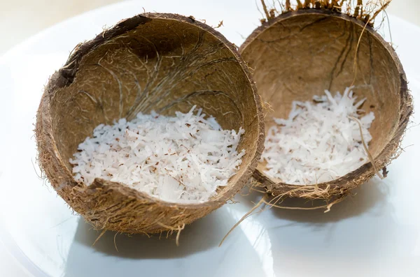 Свежетёртый кокос — стоковое фото