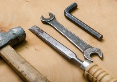 Grup somun anahtarları