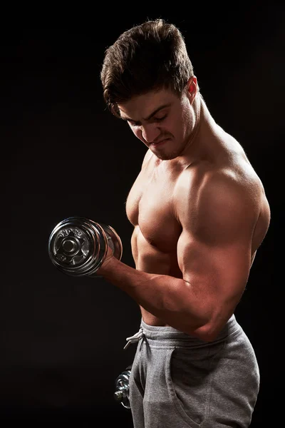 섹시 한 근육 피트 니스 남자 — 스톡 사진