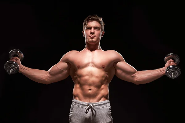 Sexy muscular fitness homem — Fotografia de Stock