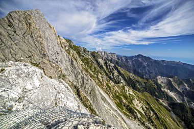 Dağ Kontrario ve Cavallo, Minucciano Lucca, Val Serenaia, Toskana, İtalya