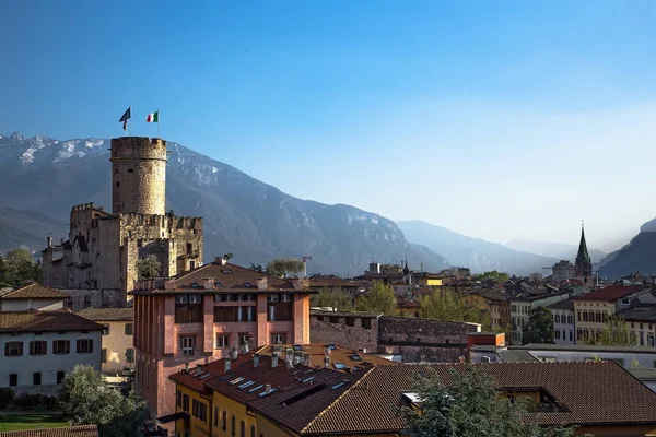 Blick Auf Die Italienische Stadtsilhouette Und Den Buonconsiglio Burgturm Bei — Stockfoto
