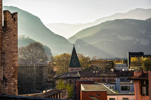 Vedere Orizontului Orașului Italian Aproape Domină Timpul Apusului Soare Silueta — Fotografie, imagine de stoc