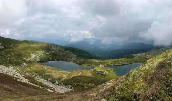 Scénický Pohled Italské Horské Jezero Sillara Proti Zatažené Obloze Národním — Stock fotografie