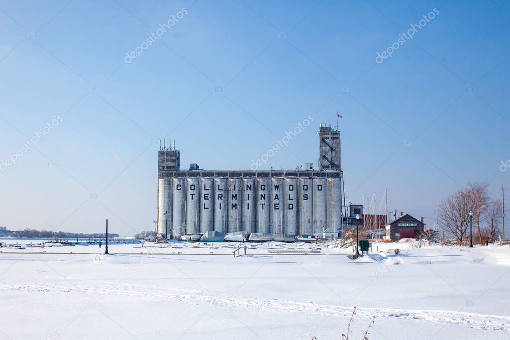 The Collingwood Terminals Limited is a huge old grain elevator that is decommissioned (abandoned), acting as a major landmark in town that can be seen from Blue Mountain. Will it be redeveloped?