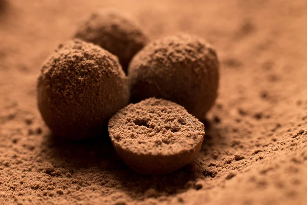 Ev yapımı nefis çikolata truffles