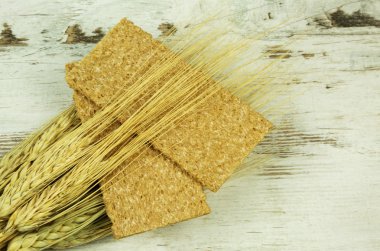 Gevrek ekmek ve Mısır kulak