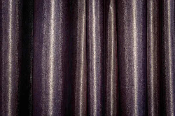 Kahverengi ipek perdelerden oluşan arkaplan.
