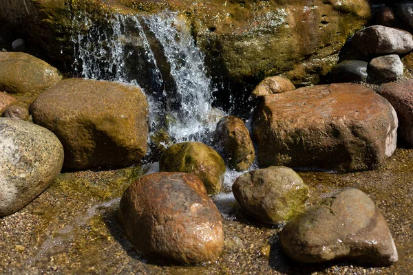 Mountain Stream Pours Stones Waterfall River Rapids Stream Stones Wet — Stock Photo, Image