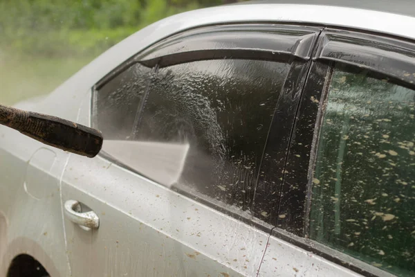 Lavagem Carro Carro Lavado Sob Pressão Jato Água Usando Spray — Fotografia de Stock