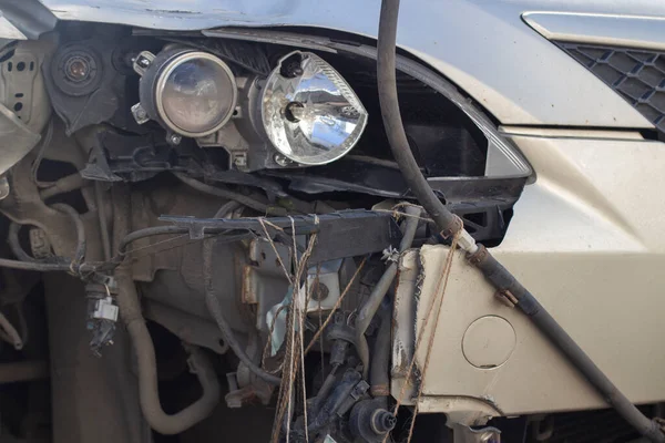 Kapotte Koplamp Van Auto Detail Van Auto Het Ongeluk Beschadigd — Stockfoto
