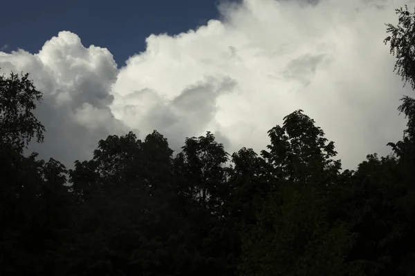 Wolken Himmel Gewitterwolken Schlechtes Wetter Draußen Weiße Kumuluswolken — Stockfoto