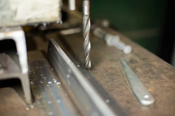 Broca Metal Máquina Perfuração Para Fazer Furos Aço Equipamento Uma — Fotografia de Stock