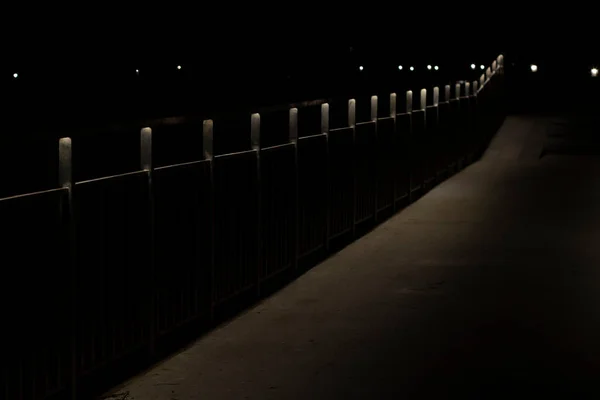 Park Path Night Light Fanars Embankment Bridge Path Dark Place — Stock Photo, Image