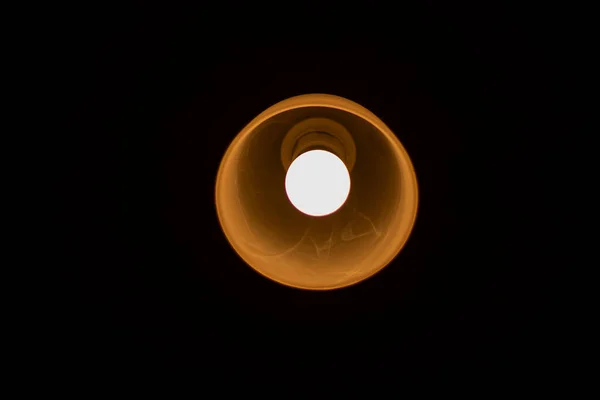 Lámpa Világít Sötétben Kerek Fényforrás Meleg Fény Szobalámpából — Stock Fotó