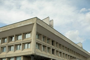 Modernist çağın mimarisi. Sovyet binası yapıcılığı. Yirminci yüzyılın mimari tarzının elementleri.