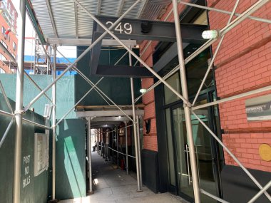 16 Temmuz 2020, New York, ABD: Twitter ofis binası 249 W 17, New York 'ta, bazı yenilemeler yapılmaktadır. ABD 'nin eski başkanı Barack Obama, ABD Demokratik Başkan adayı J gibi ünlü ve önemli kişilerin twitter hesapları