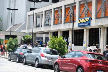  Brezilyalı öğrenciler ENEM sınavına giriyor. 17 Ocak 2021, Sao Paulo, Brezilya: Brezilyalı öğrenciler, Sao Paulo 'nun Güney Bölgesi' ndeki Chacara Santo Antonio 'daki Unip Üniversitesi' nde ENEM sınavına giriyorlar..