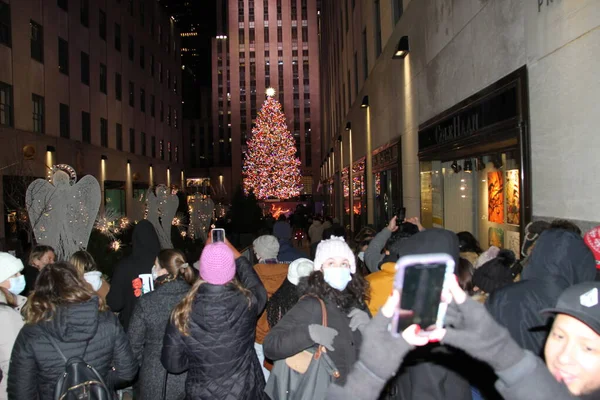 Люди Выстраиваются Очередь Увидеть Освещение Рождественской Елки Рокфеллера Декабря 2020 — стоковое фото