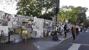 George Floyd 'un ölümü üzerine Beyaz Saray' da protesto. 2 Haziran 2020, Washington DC, ABD: Protestocular, George Floyd 'un Minneapolis' te ölümü üzerine Beyaz Saray önünde kızgınlıklarını ve hayal kırıklıklarını gösteriyorlar