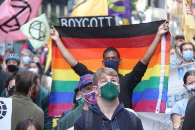 WASHINGTON, EUA, 06.06.2020 - PLAZA HAYAT MATTERS / CASA BRANCA - O prefeito de Washington DC Muriel Bowser renomeia parte da rua 16 em frante a Casa Branca para Black Lives Matter Plaza. Ha um protesto pacifico em frante a Casa Branca pela mor