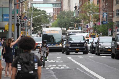 (MTA, bugünden itibaren otobüs biletleri ve ön kapıdan giriş yapacak. 31 Ağustos 2020, New York, ABD: MTA (Metropolitan Transportation Authority) New York 'taki metro ve otobüs ulaşımından sorumludur