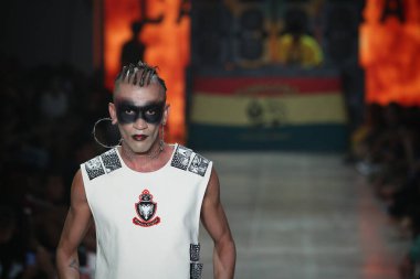 SAO PAULO, SP, 15.10.2019 - SPFW N48 - Korshi markasının geçit töreni 