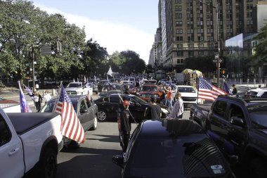 New York, 07.04.2020 - TRUMP destekçileri başkanı desteklemek için NYC 'nin önünde toplandılar.