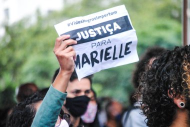 Sao Paulo, Brezilya - 20 Kasım 2020: Siyahi bir adamın öldürülmesini protesto eden Siyah Bilinç Günü