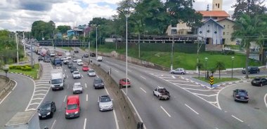 Sao Paulo 'da trafik vardı. 14 Ekim 2020, Sao Paulo, Brezilya: Sao Paulo 'da Marjinal Tiete otoyolu yoğun trafik 
