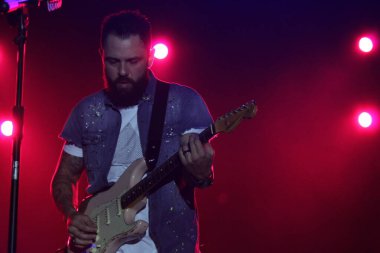 Brezilyalı Jorge Vercillo 'nun müzikal gösterisi. 4 Aralık 2020, Sao Paulo, Brezilya: Konuklar ve Jorge VErcillo çok spesifik bir gösteri 