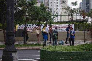 Yeniden seçilen belediye başkanının ve seçilen meclis üyelerinin yemin töreni sırasında protesto. 1 Ocak 2021, Sao Paulo, Brezilya