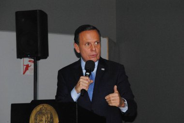 Covid-19.April 13. 2020, Sao Paulo, Brezilya: Bu Pazartesi Palacio dos Bandeirantes 'te düzenlenen basın toplantısında Coronavirus ile mücadele tedbirleri, (COVID-19)