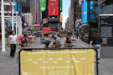 Times Meydanı normale dönüyor, New York, ABD