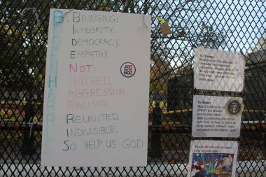 WASHINGTON, EUA, 06.06.2020 - PLAZA HAYAT MATTERS / CASA BRANCA - O prefeito de Washington DC Muriel Bowser renomeia parte da rua 16 em frante a Casa Branca para Black Lives Matter Plaza. Ha um protesto pacifico em frante a Casa Branca pela mor