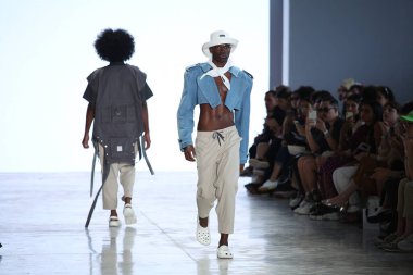 SAO PAULO, SP, 15.10.2019 - SPFW N48 - Korshi markasının geçit töreni 