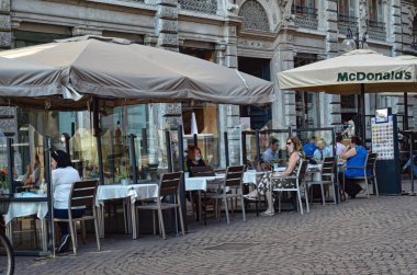 (INT) Covid-19: insanlar hareket. 29 Mayıs 2020, Milano, İtalya: Milano 'da Covid-19' un ortasında halk hareketi