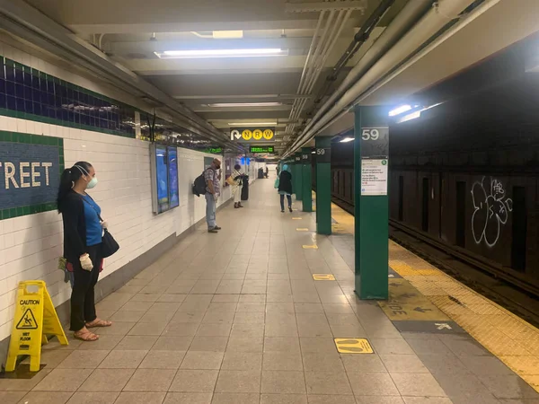 Nuevo Movimiento Metro Como Fase Comienza Ciudad Nueva York Hoy —  Fotos de Stock