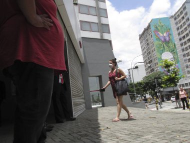  Brezilyalı öğrenciler ENEM sınavına giriyor. 17 Ocak 2021, Sao Paulo, Brezilya: Brezilyalı öğrenciler, Sao Paulo 'nun Güney Bölgesi' ndeki Chacara Santo Antonio 'daki Unip Üniversitesi' nde ENEM sınavına giriyorlar..